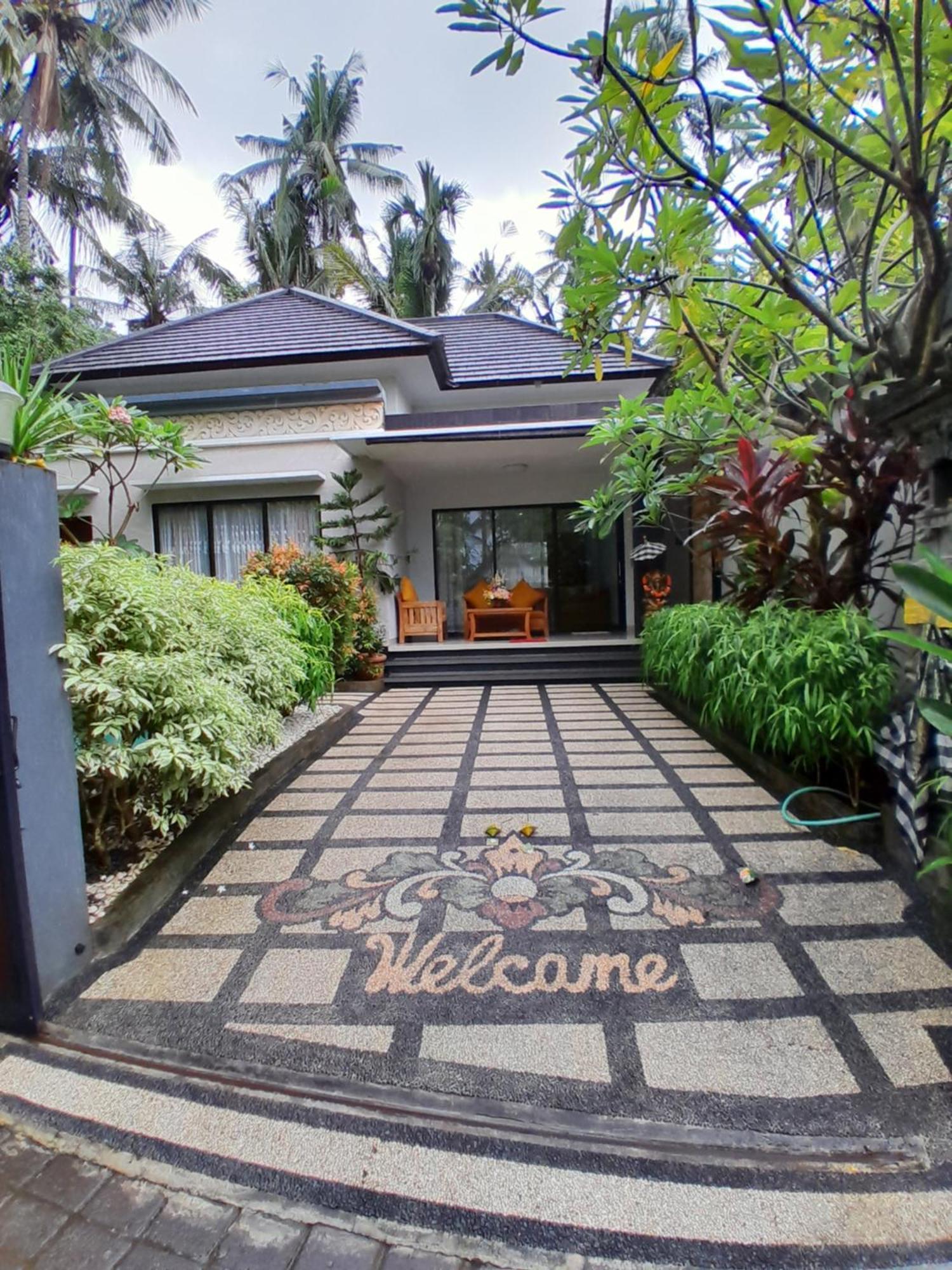 Villa Karma Candidasa Exteriör bild